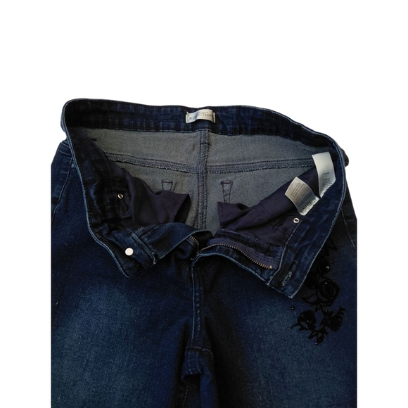 Northern Reflections Black Floral Straight Leg Jeans - Picture 5 of 6